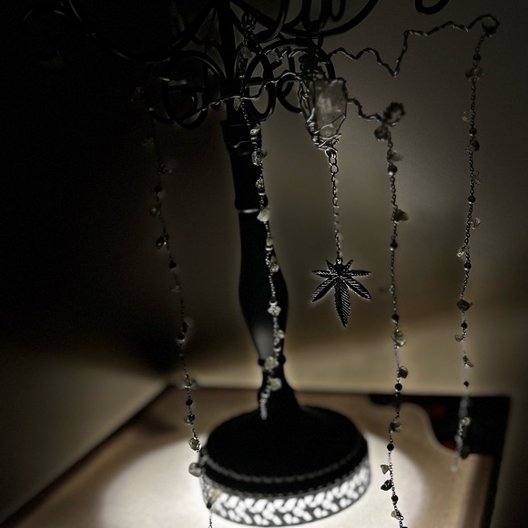 Handcrafted Wired Crystal MaryJane inspired Chime - Picture 3 of 4